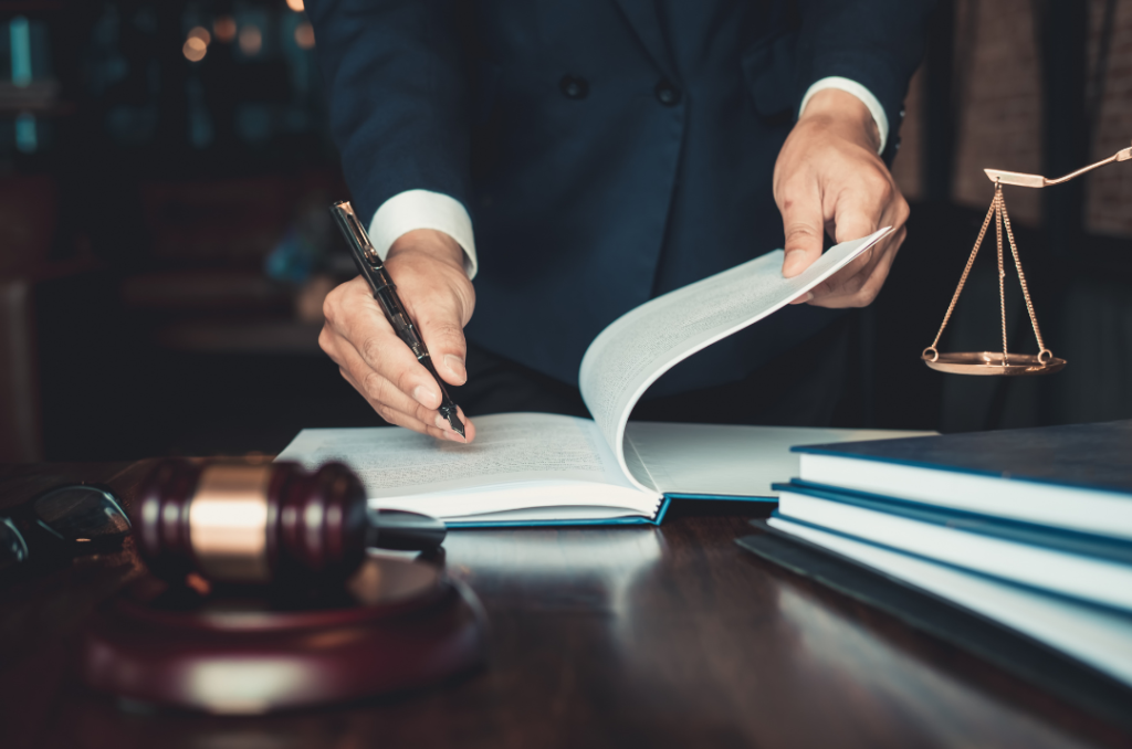 post instagram asesoria legal elegante azul